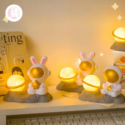 Đèn mini decor hình phi hành gia